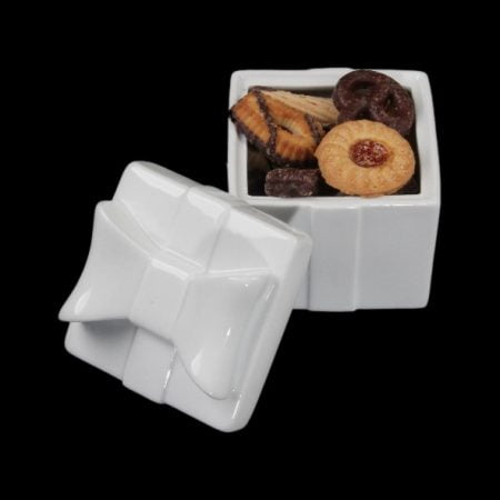 piggy banks and gift boxes